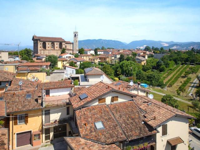Casa indipendente in vendita a Castenedolo BS