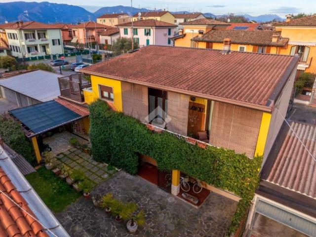 Casa indipendente in vendita a Castenedolo BS