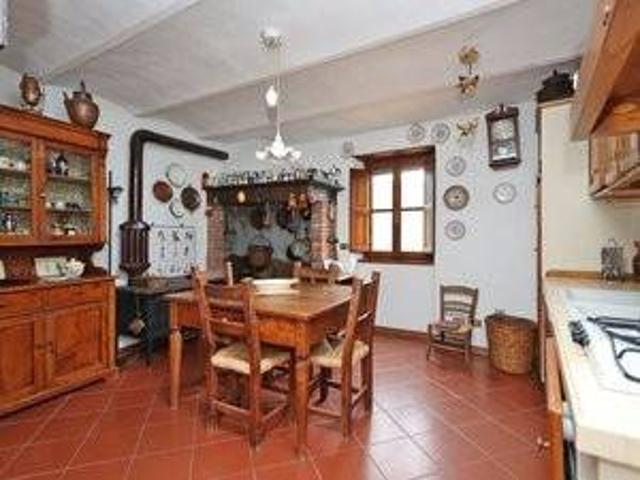 Casa indipendente in vendita a Castiglion Fiorentino AR
