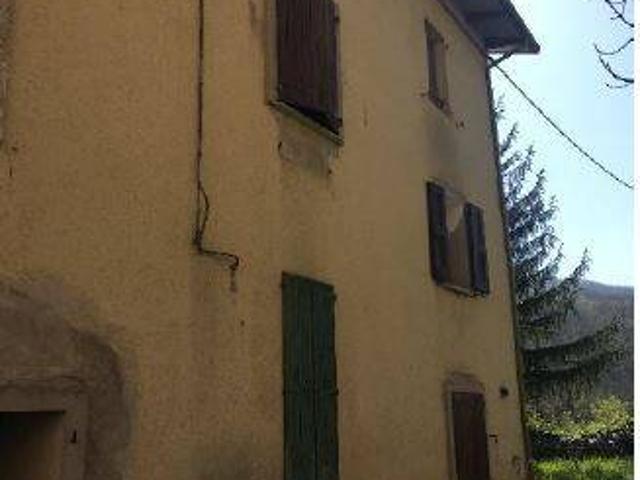 Casa indipendente in vendita a Castiglione dei Pepoli BO