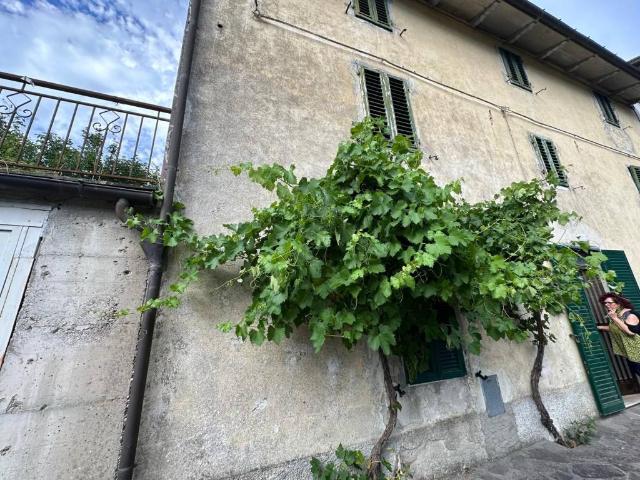 Casa indipendente in vendita a Castiglione dei Pepoli BO