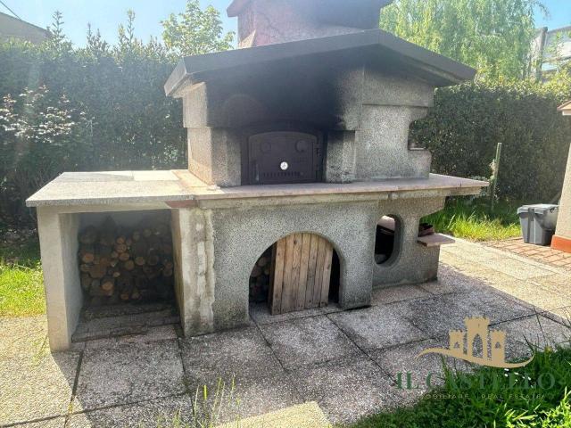 Casa indipendente in vendita a Castiglione Del Lago