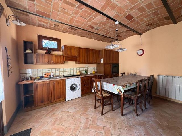 Casa indipendente in vendita a Castiglione del Lago PG