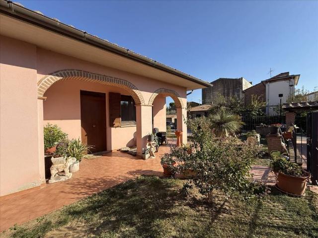 Casa indipendente in vendita a Castiglione del Lago PG