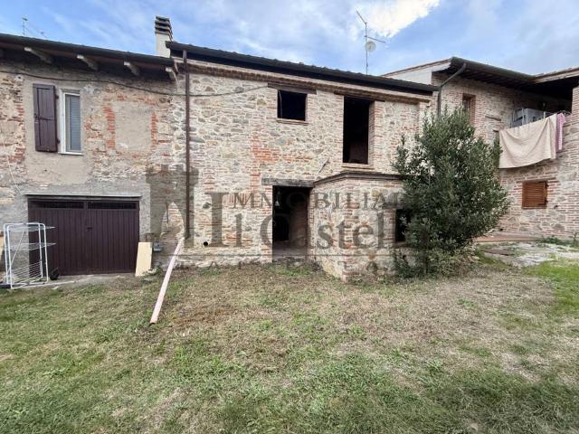 Casa indipendente in vendita a Castiglione del Lago PG