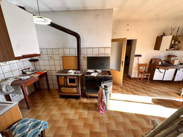 Casa indipendente in vendita a Castiglione del Lago PG