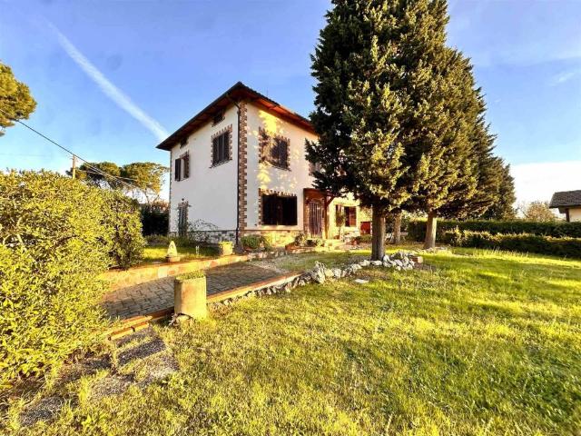 Casa indipendente in vendita a Castiglione del Lago PG