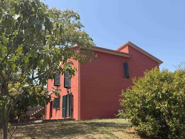 Casa indipendente in vendita a Castiglione del Lago PG