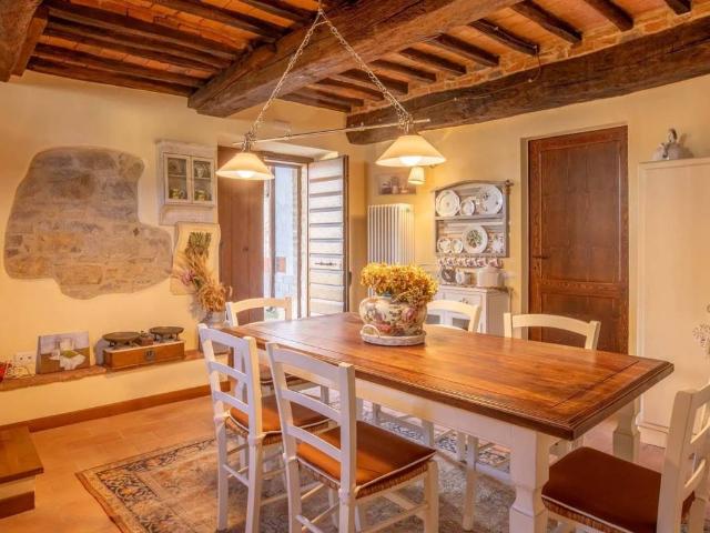 Casa indipendente in vendita a Castiglione del Lago PG