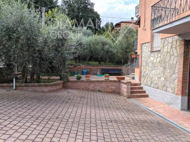 Casa indipendente in vendita a Castiglione del Lago PG