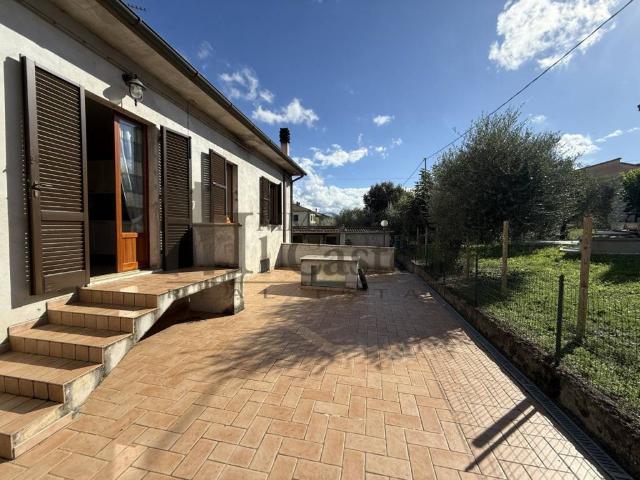 Casa indipendente in vendita a Castiglione del Lago PG