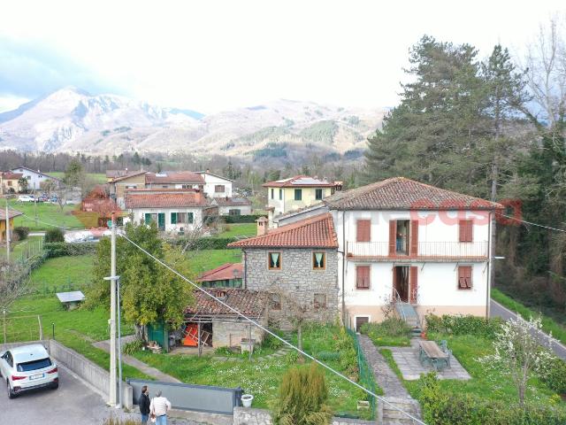 Casa indipendente in vendita a Castiglione di Garfagnana