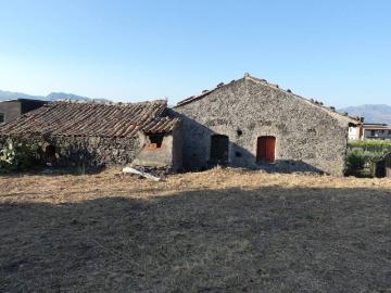 Casa indipendente in vendita a Castiglione di Sicilia CT