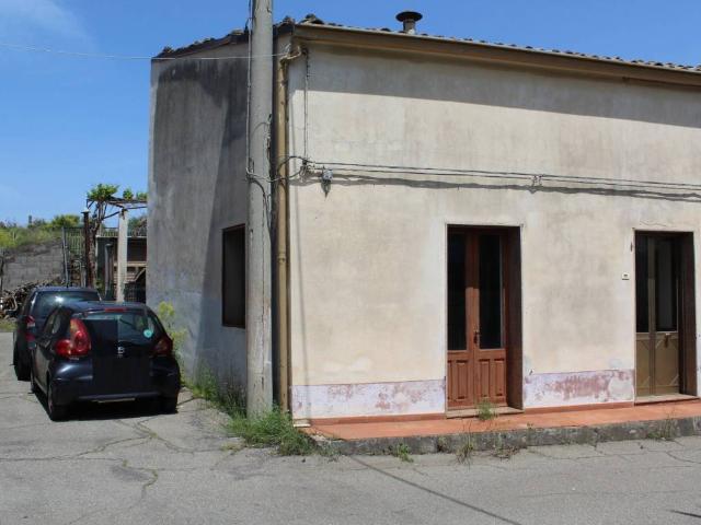 Casa indipendente in vendita a Castiglione di Sicilia CT