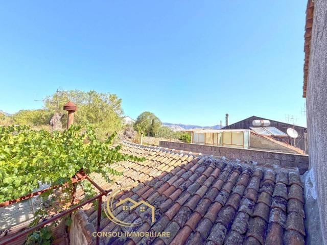 Casa indipendente in vendita a Castiglione di Sicilia CT