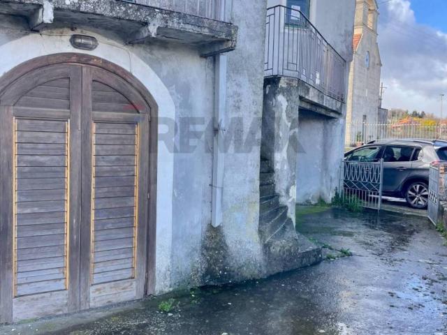 Casa indipendente in vendita a Castiglione di Sicilia CT