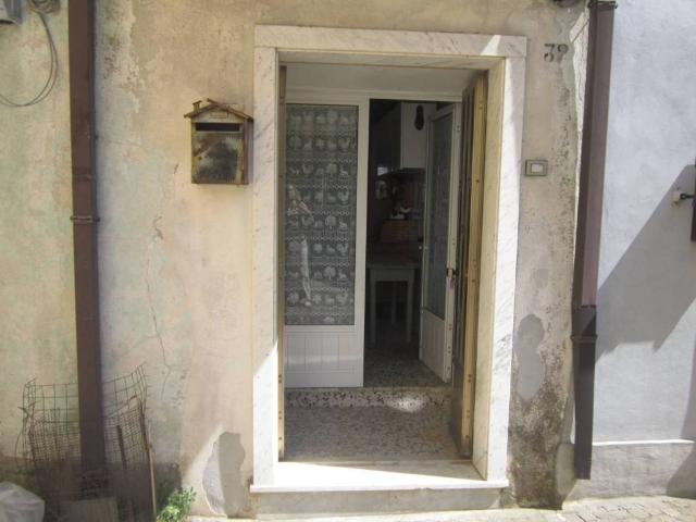 Casa indipendente in vendita a Castiglione Messer Marino CH