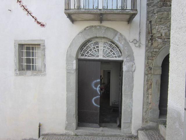 Casa indipendente in vendita a Castiglione Messer Marino CH