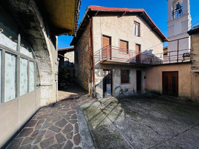 Casa indipendente in vendita a Castione della Presolana BG