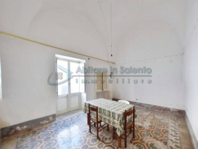 Casa indipendente in vendita a Castrignano del Capo LE