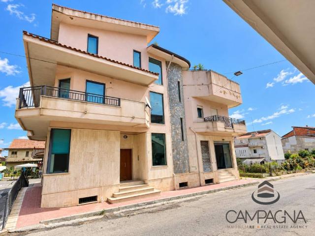 Casa indipendente in vendita a Castrofilippo AG