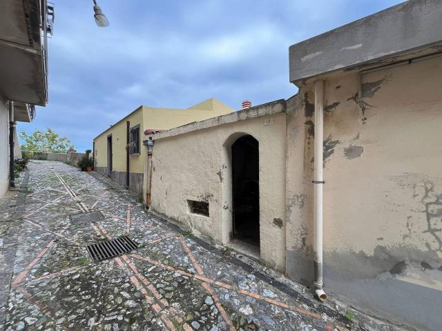 Casa indipendente in vendita a Castroreale