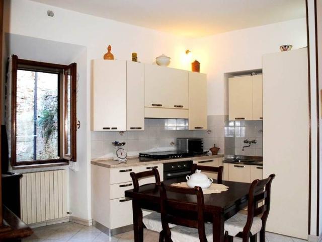 Casa indipendente in vendita a Cetona SI