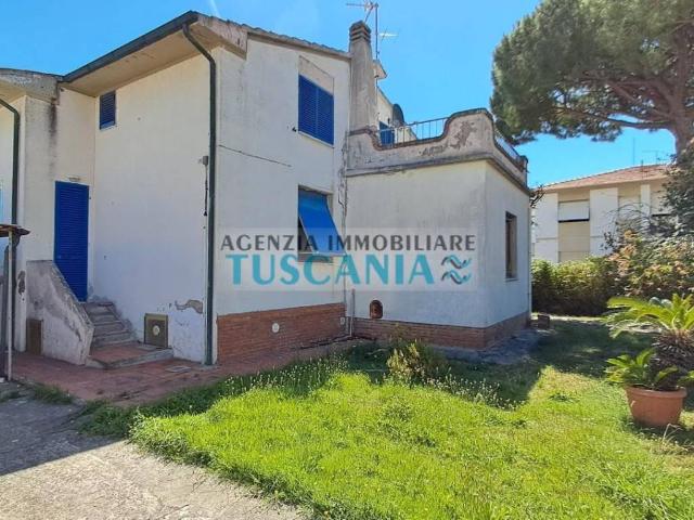 Casa indipendente in vendita a Cecina LI