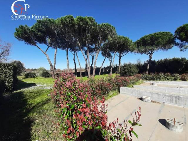 Casa indipendente in vendita a Cecina LI