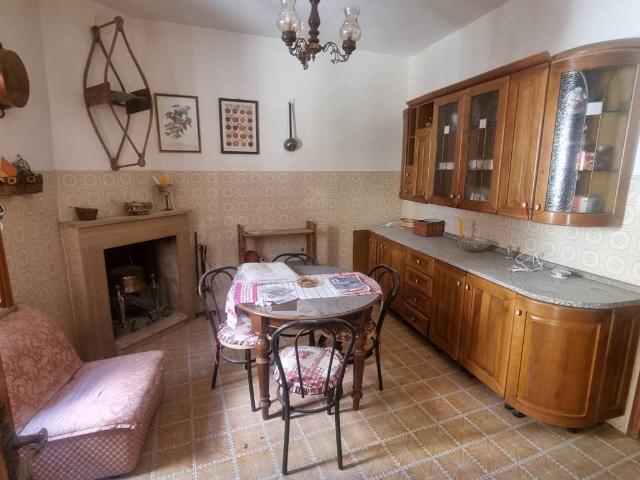 Casa indipendente in vendita a Celano AQ