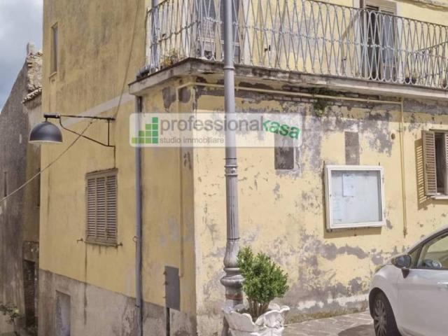 Casa indipendente in vendita a Celenza sul Trigno CH