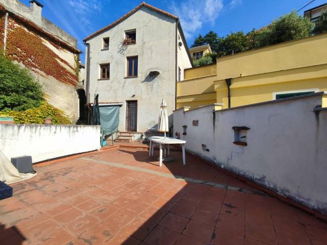 Casa indipendente in vendita a Celle Ligure SV