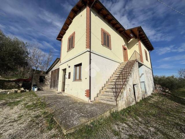 Casa indipendente in vendita a Cellino Attanasio TE