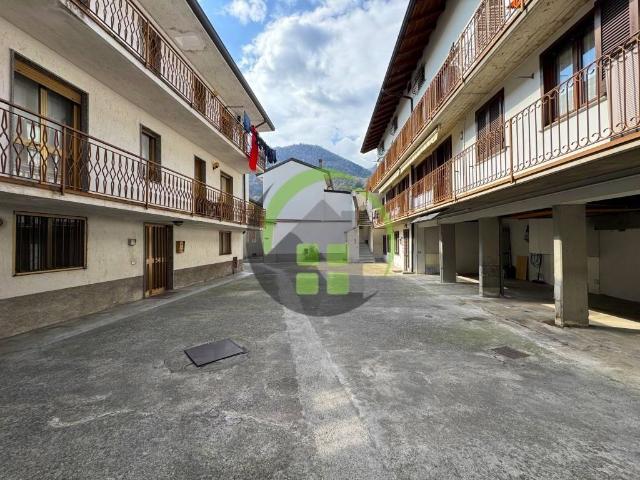 Casa indipendente in vendita a Cene BG