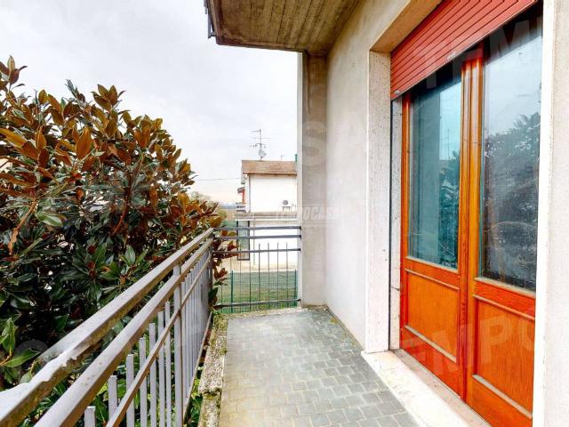 Casa indipendente in vendita a Cento FE