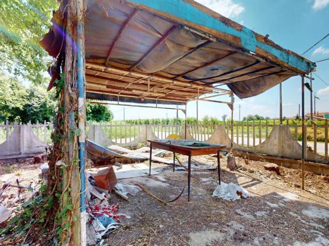 Casa indipendente in vendita a Cento FE