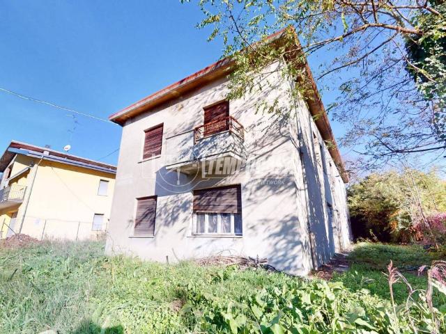 Casa indipendente in vendita a Cento FE
