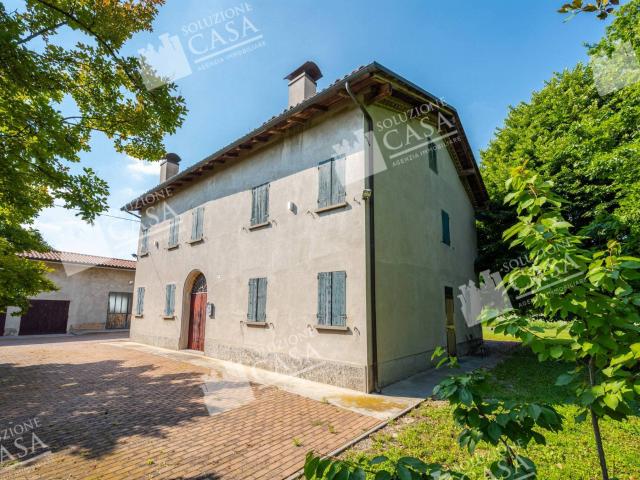 CASA INDIPENDENTE in vendita a Cento, RENAZZO
