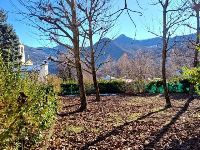 Casa indipendente in vendita a Centro Valle Intelvi CO