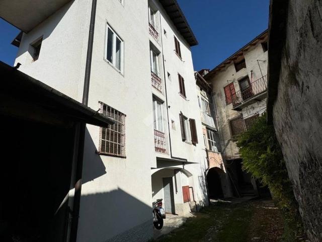 Casa indipendente in vendita a Centro Valle Intelvi CO