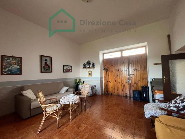 Casa indipendente in vendita a Ceppaloni BN