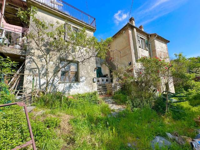 Casa indipendente in vendita a Ceranesi GE