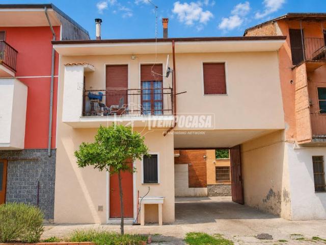 Casa indipendente in vendita a Cerano NO