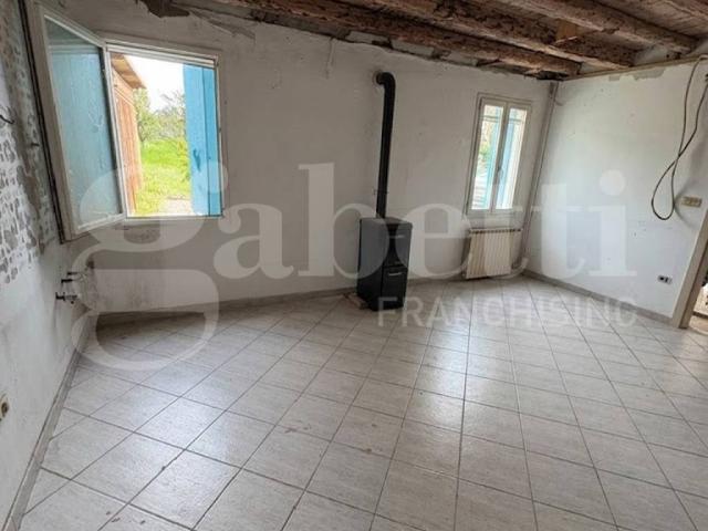 Casa indipendente in vendita a Ceregnano RO