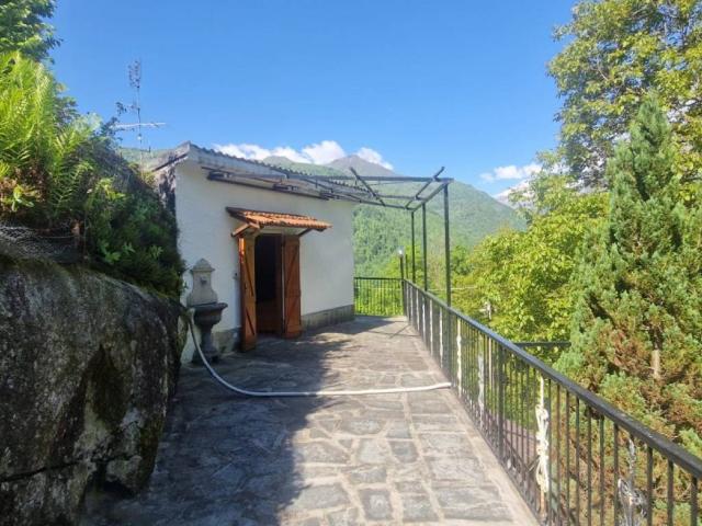 Casa indipendente in vendita a Ceres TO