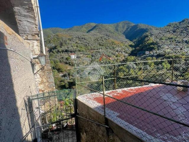 Casa indipendente in vendita a Ceriana IM