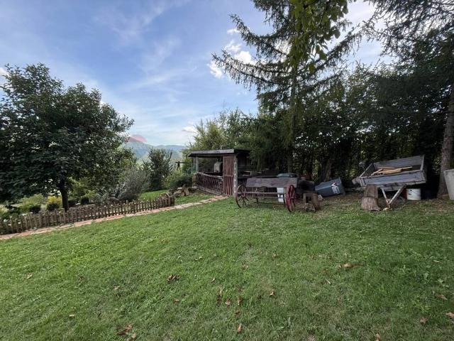 Casa indipendente in vendita a Cerreto di Spoleto PG