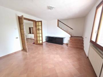 Casa indipendente in vendita a Cerreto Guidi FI