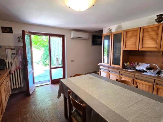 Casa indipendente in vendita a Cerreto Guidi FI