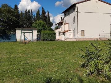 Casa indipendente in vendita a Cerreto Guidi FI